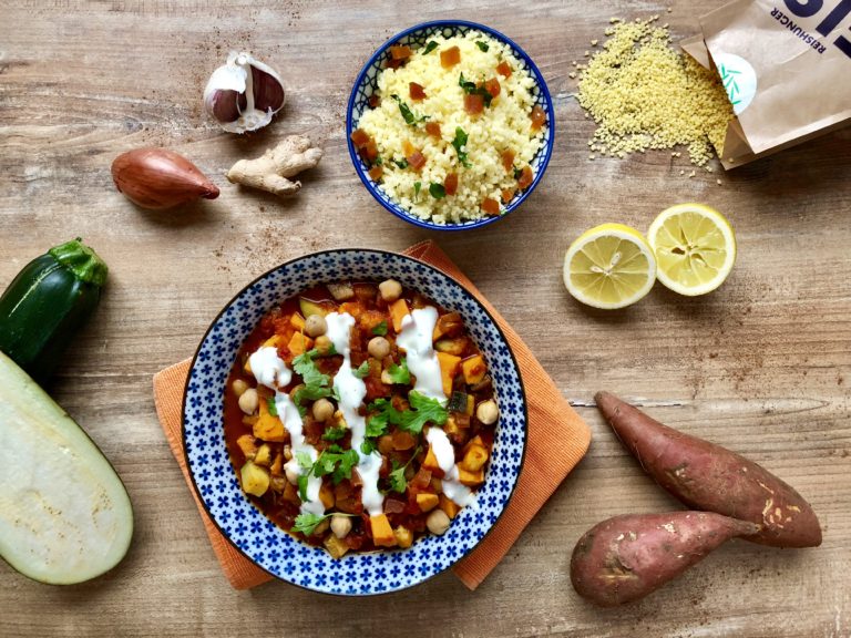 Marokkanische Gemüse-Tajine mit riesen Couscous vegan - vegan 24/7
