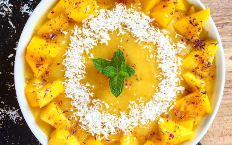 Mango-Kokos-Smoothie Bowl vegan