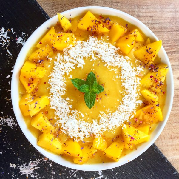 Mango-Kokos-Smoothie Bowl vegan